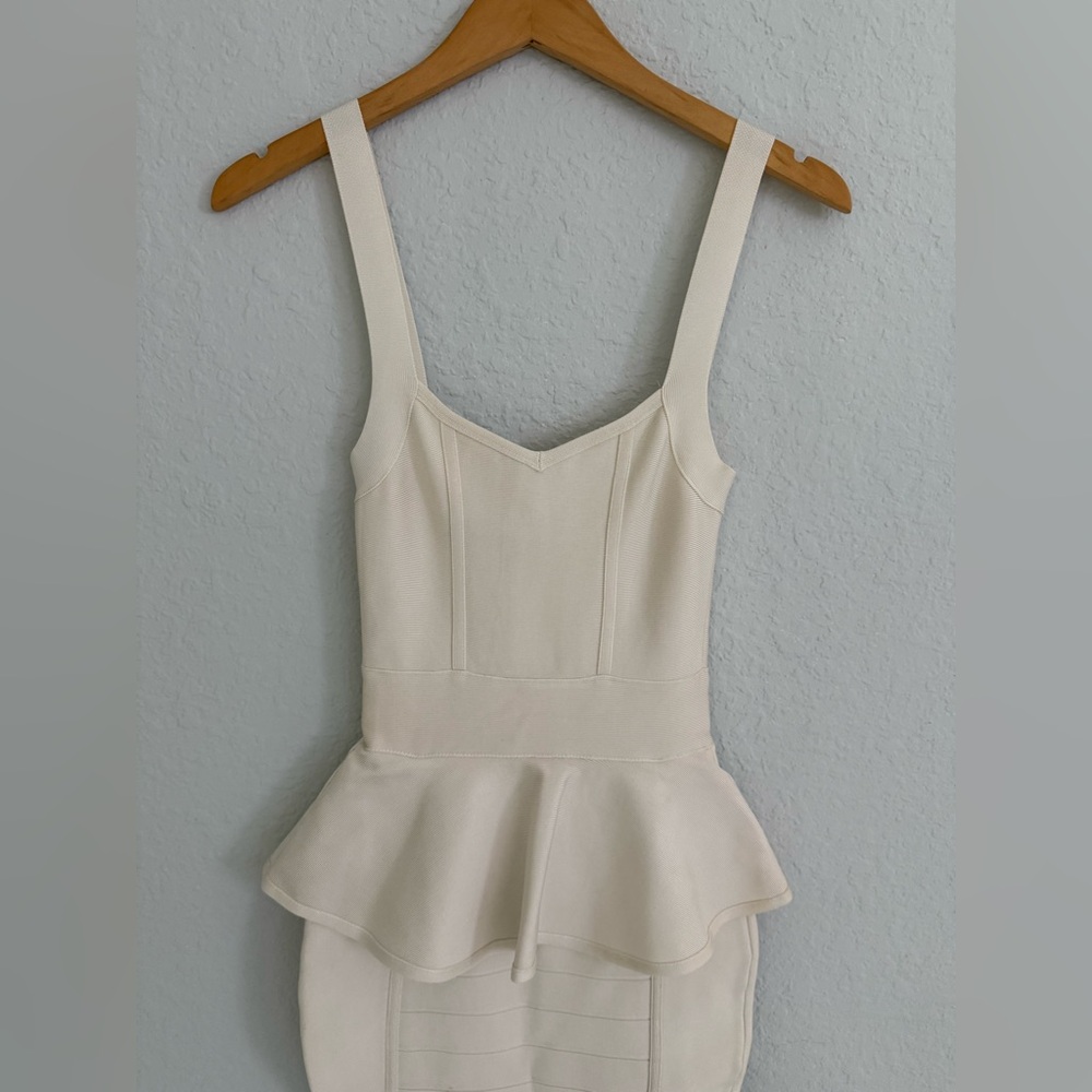 Celeb Boutique Off White Bodycon Stretch  Dress Size XS